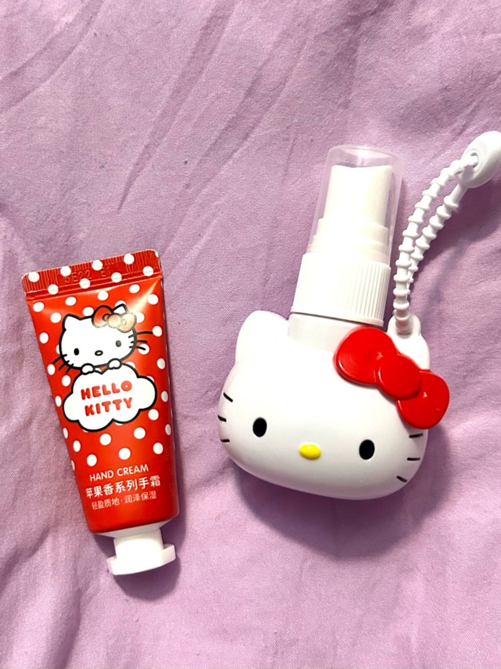 Hello Kitty Makeup Bundle - Picture 9 of 10